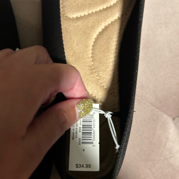 Old Navy Pointed Flats - Picture 2 of 3